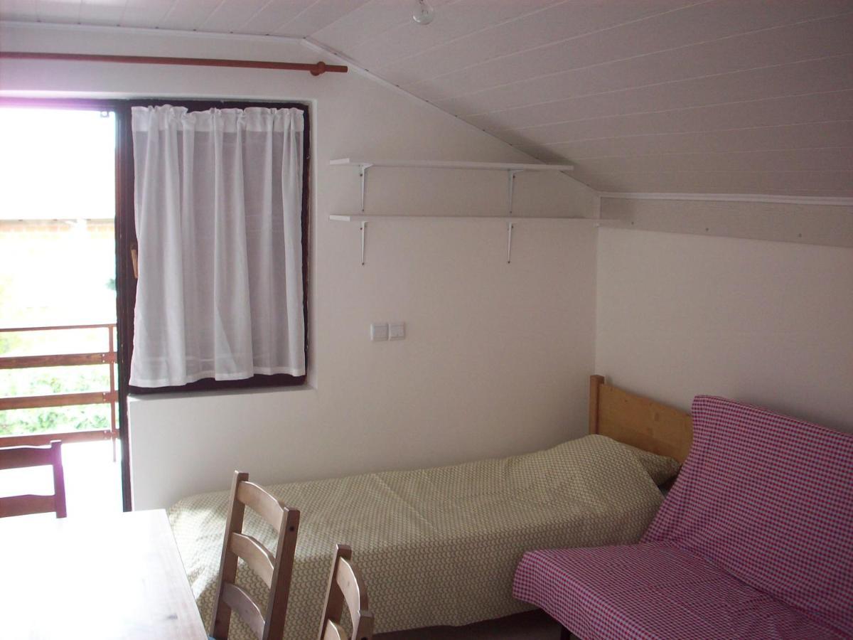 Apartments Mira Gornji Karin Bagian luar foto