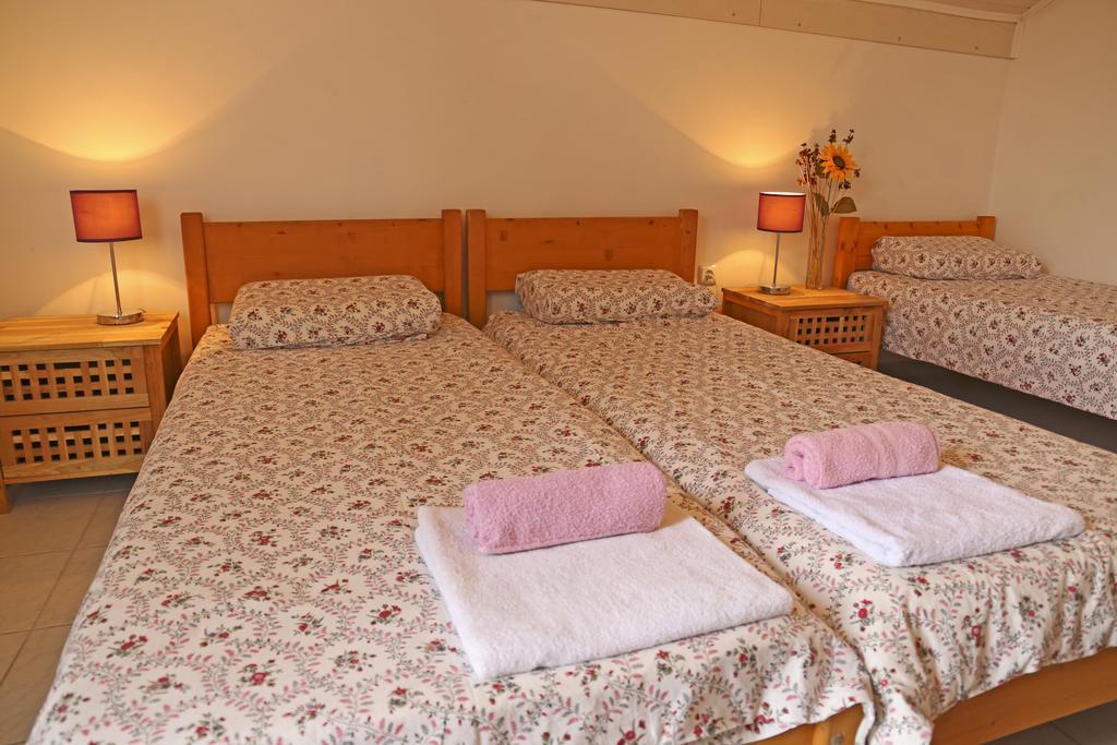 Apartments Mira Gornji Karin Bagian luar foto